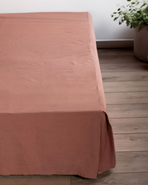 Faldón typical para tarima – box