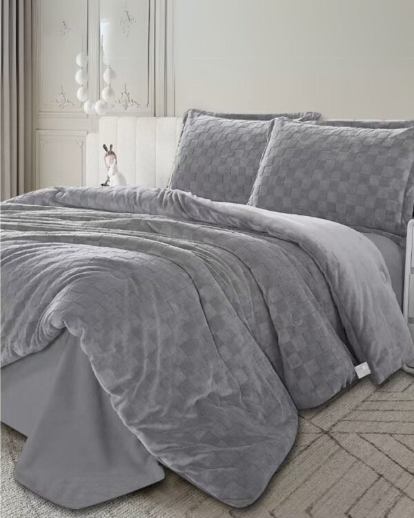 Set edredón alto relieve + sábanas tipo piel