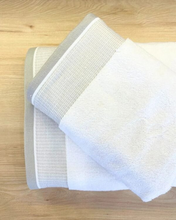 Pack 3 toallas Bell 100 % algodón 540 gr