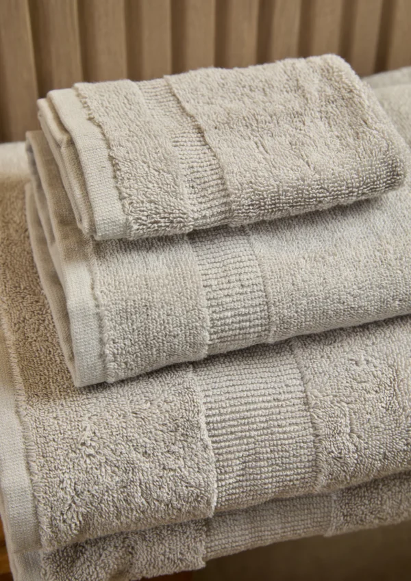 Pack 5 toallas 100 % algodón 550 gr